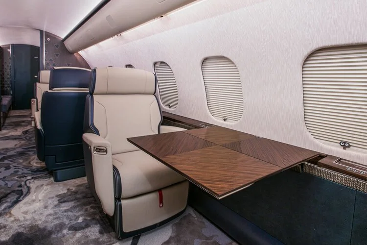 Global 5500 interior seating